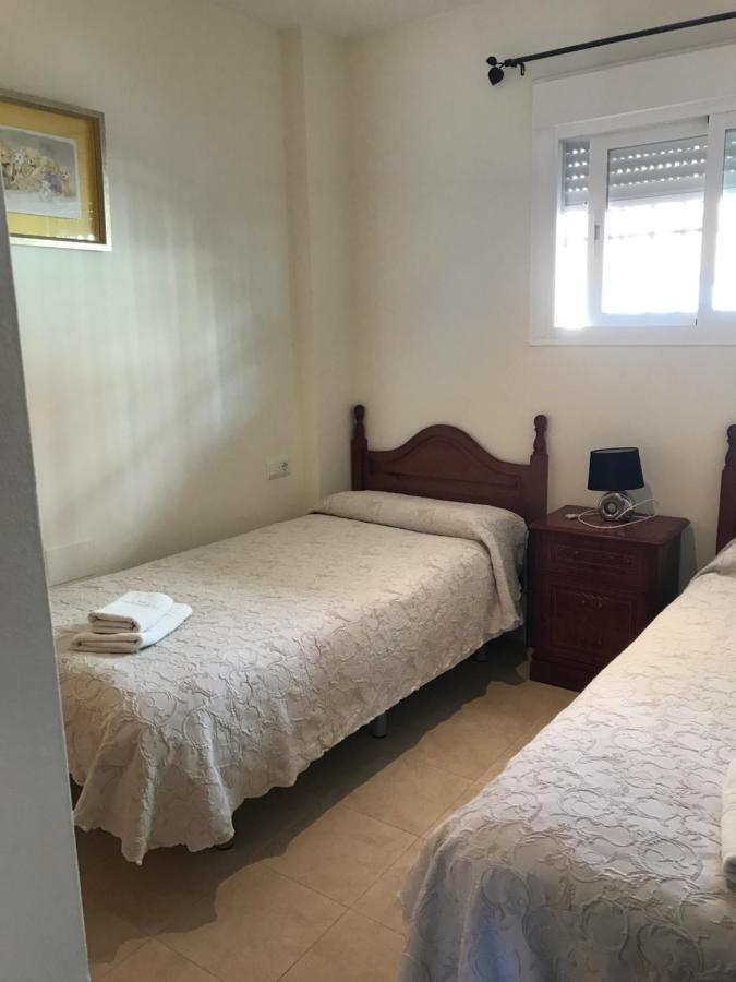 Apartamento A Pie De Playa. Nerja Bagian luar foto